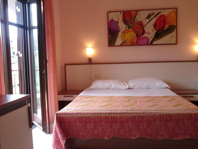 Triple Room image 4