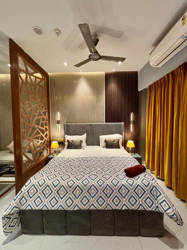 Sapphire stayz - image 2