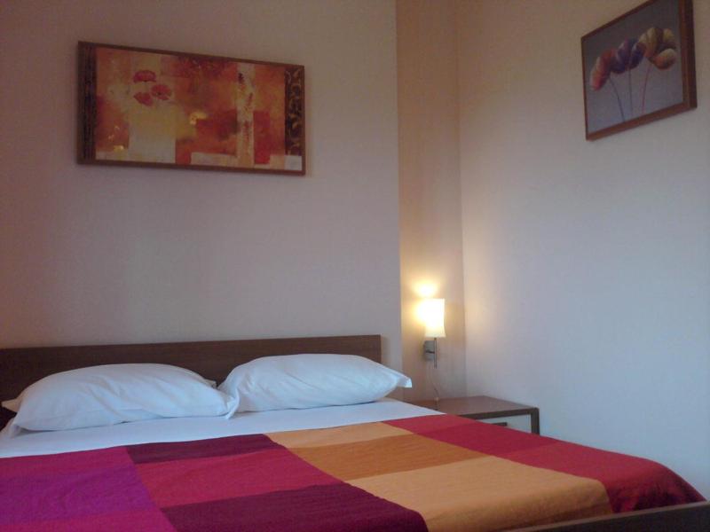 Double Room image 2