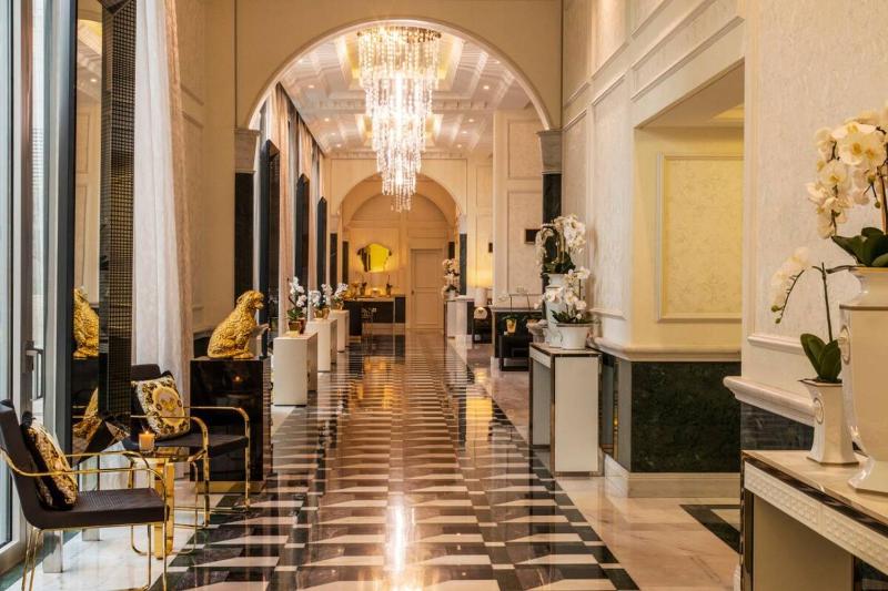 Luxurious 2 Bedrooms Apartment in DT Versace Tower - image 12