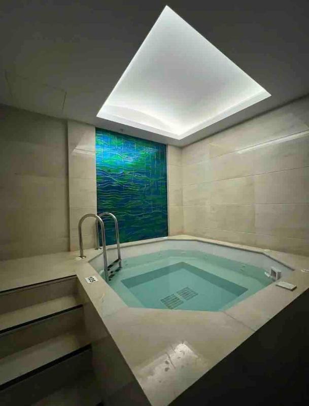 Luxurious 2 Bedrooms Apartment in DT Versace Tower - image 16