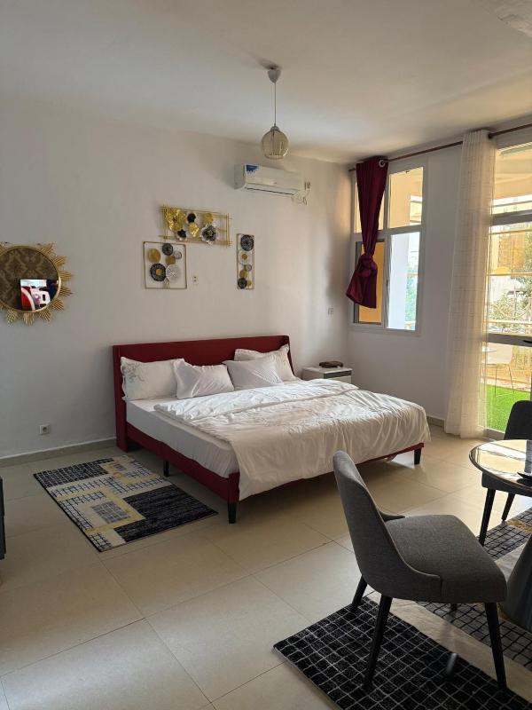 Bright Dakar Plateau Apartment - image 10
