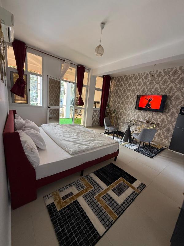 Bright Dakar Plateau Apartment - image 1