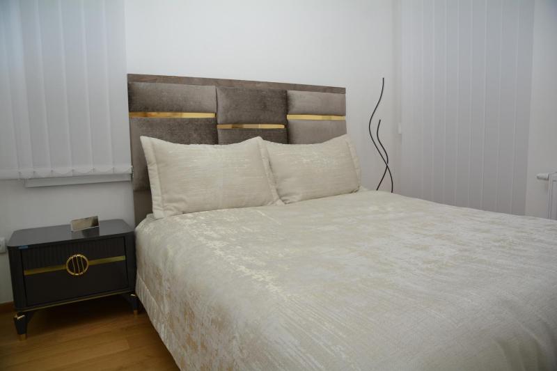 Elite Centar Lux - image 10