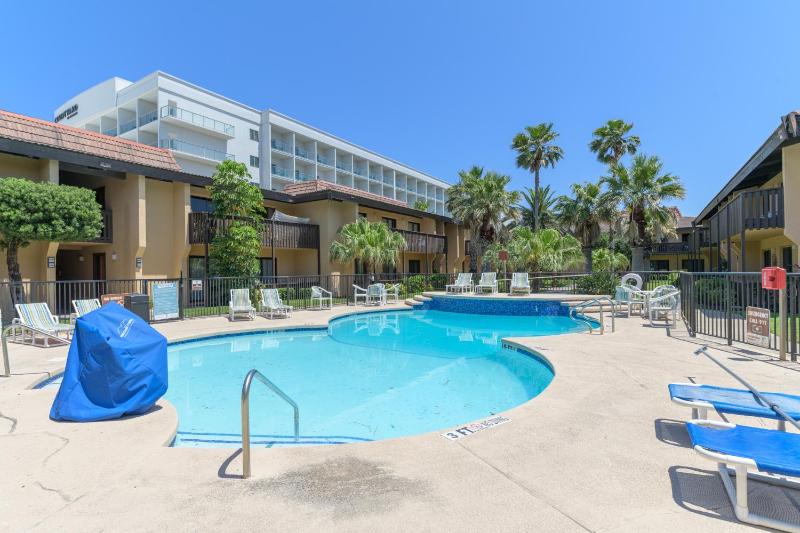 Tiki 254 - Beachfront Getaway with Heated Pools - image 48