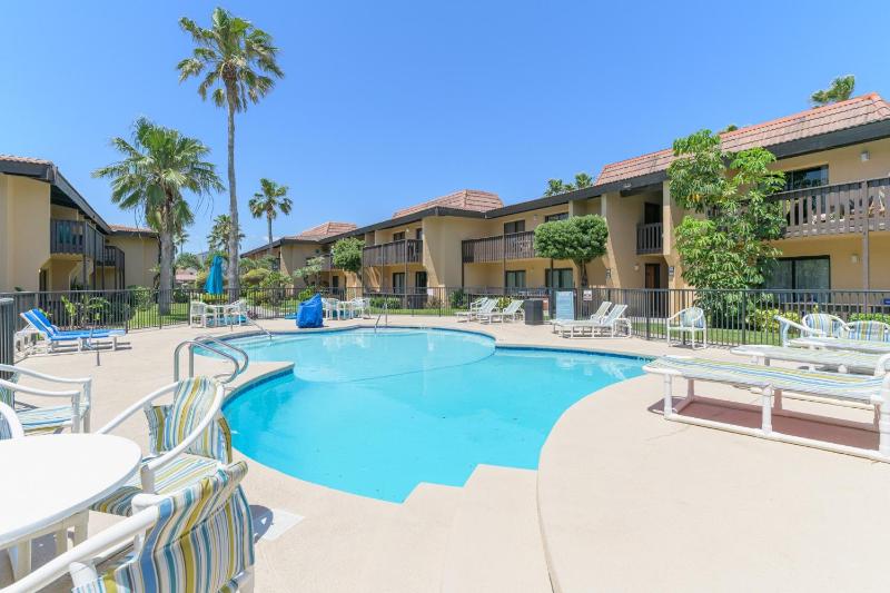 Tiki 254 - Beachfront Getaway with Heated Pools - image 25