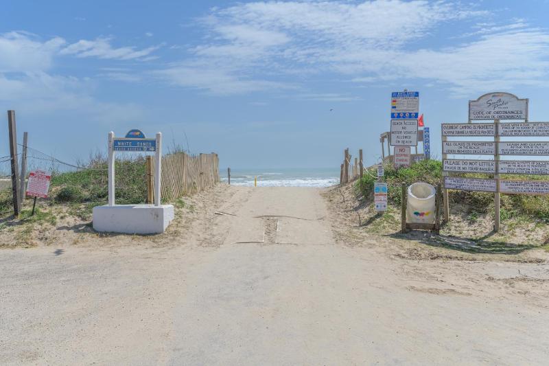 Tiki 331 - Oceanview 1BR Condo Sleeps 6 with Pools - image 12