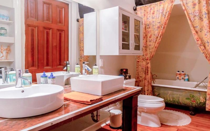 Charming Cozy & Convenient STL Gem ABODEbucks - image 12
