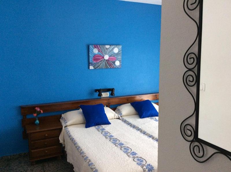 Double or Twin Room image 4