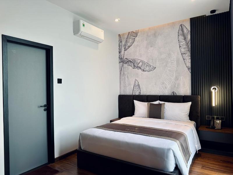 LION 12 Hotel - image 24