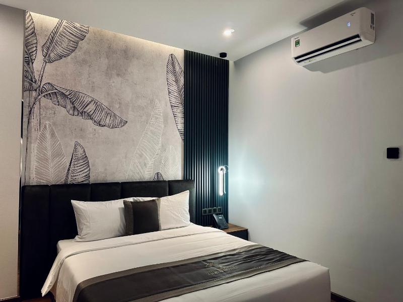 LION 12 Hotel - image 42