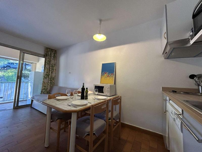 Appartement 2 pièces avec cabine - 4 pers. - Sanary-sur-Mer - FR-1-845-14 - image 4