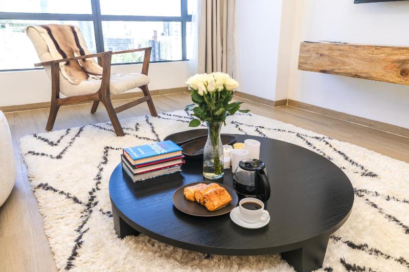 Marina Bay Horizon 2BR by YourHost Westlands - image 4