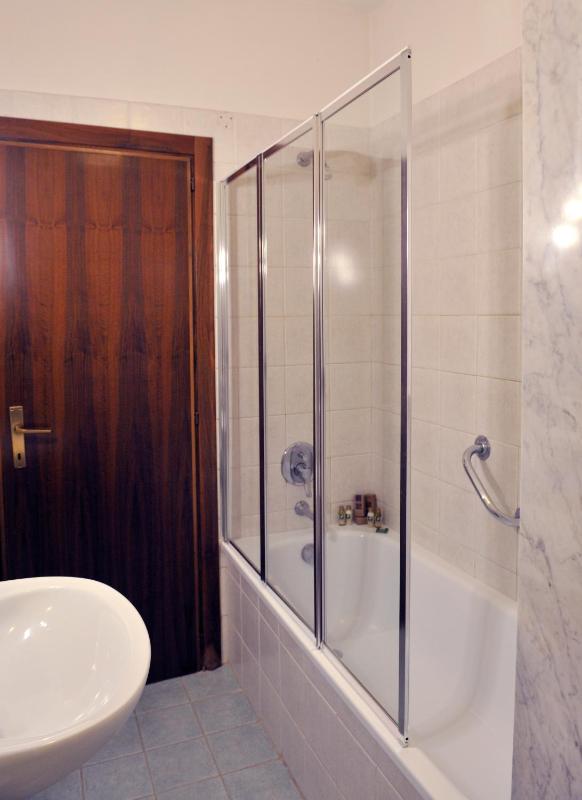 Superior Double Room image 3