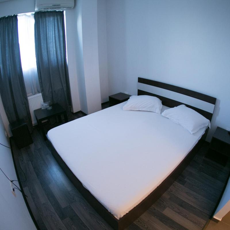 Double Room image 1