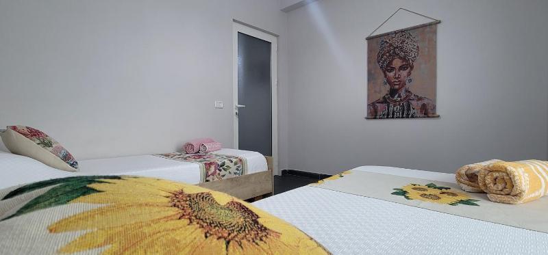 Sea view & Family Apartment - Perla 5 Golem - image 11