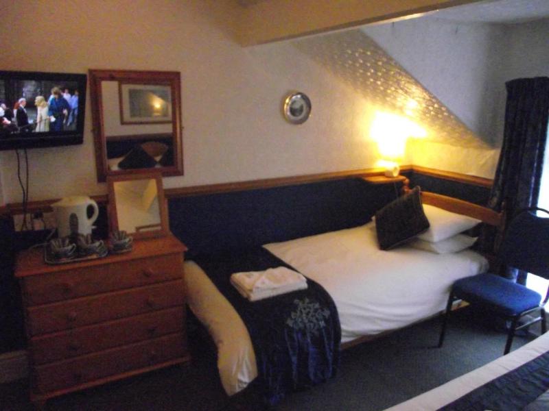 The Molly House - image 24