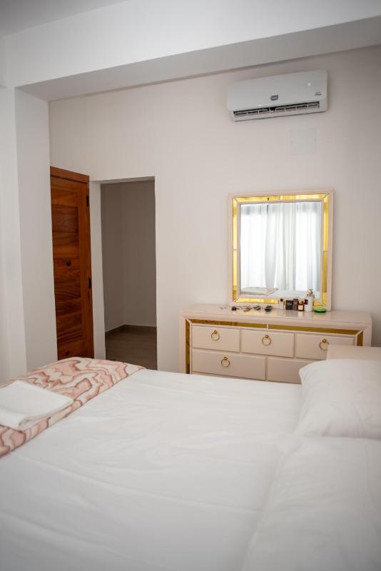 Luxstay Blue sky - image 33