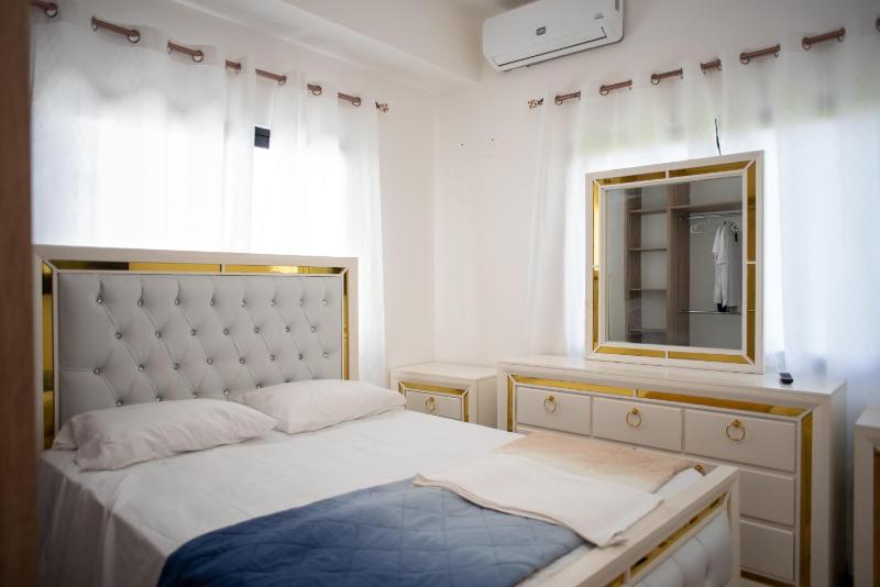 Luxstay Blue sky - image 38