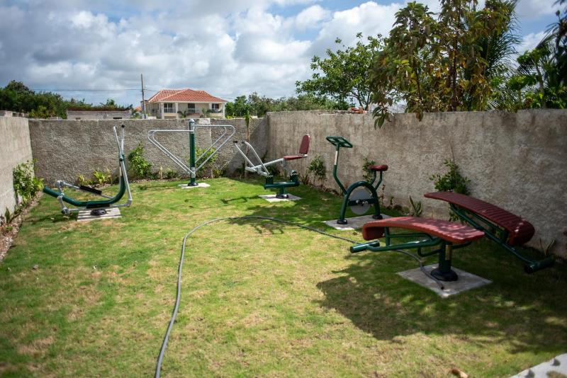 Luxstay Blue sky - image 32