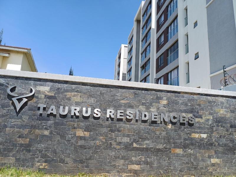 PJ Suites Studio Near SGR JKIA Expressway with Gym Pool Wi-Fi - image 9