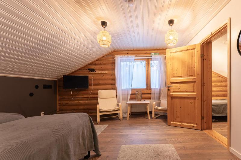 Bear Lodge Log Cabin Levi Centre by Levillenet - image 24