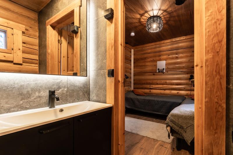 Bear Lodge Log Cabin Levi Centre by Levillenet - image 20