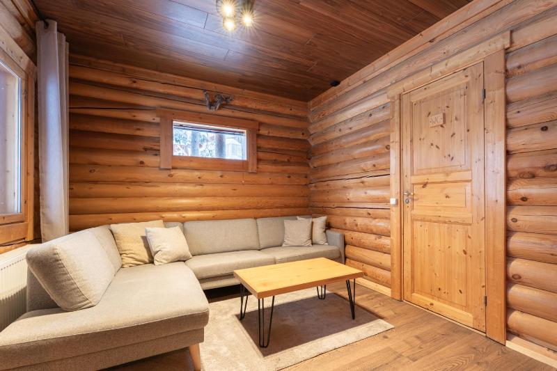 Bear Lodge Log Cabin Levi Centre by Levillenet - image 26