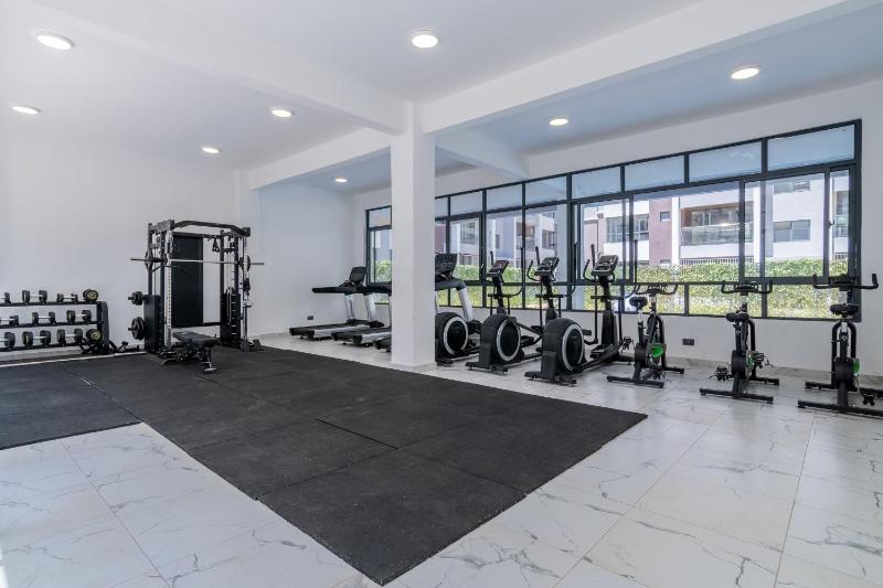 PJ Suites Studio Near SGR JKIA Expressway with Gym Pool Wi-Fi - image 6