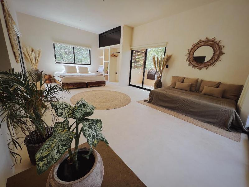 CASA TIRA - Your Luxury Jungle Mansion in Tulum - image 7
