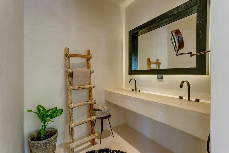 CASA TIRA - Your Luxury Jungle Mansion in Tulum - image 17