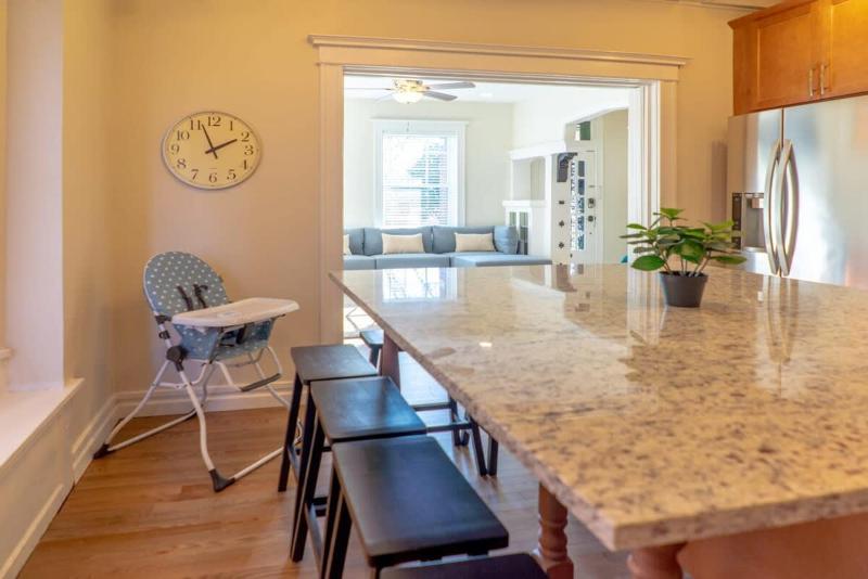 Tower Grove Park 4BR Home with Garage ABODEbucks - image 8