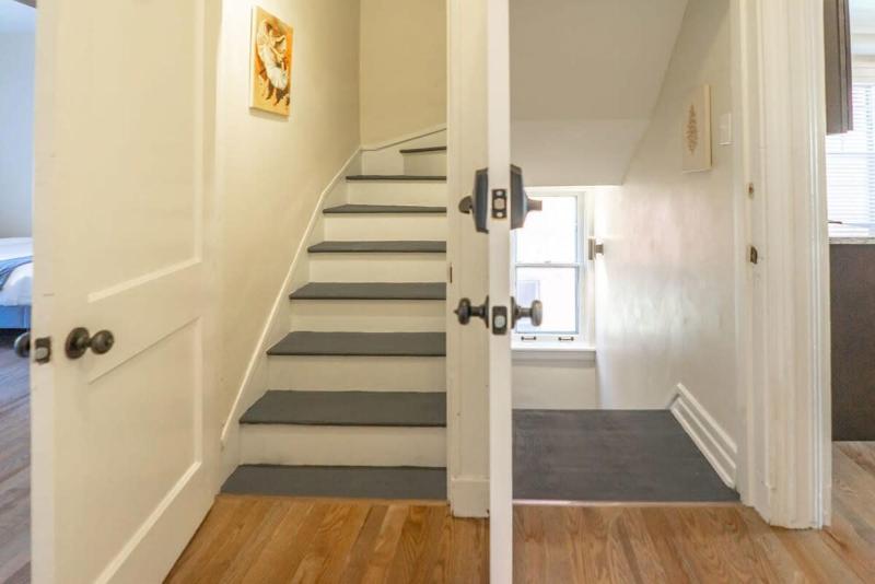 8BR at Tower Grove Park Sleeps 22 ABODEbucks - image 5