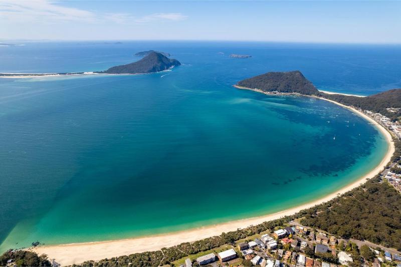 The Crest 6 6-8 Tomaree Rd - Bay Views Coastal Escape 100 metres to Shoal Bay Beach - image 18