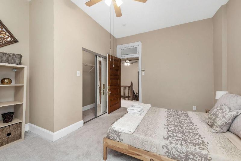Stylish Getaway in St Louis ABODEbucks - image 11