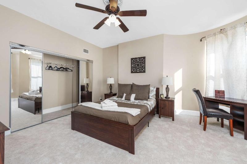 Stylish Getaway in St Louis ABODEbucks - image 10