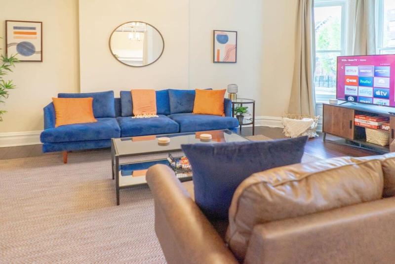 Grand 5BR in the Heart of the CWE ABODEbucks - image 11