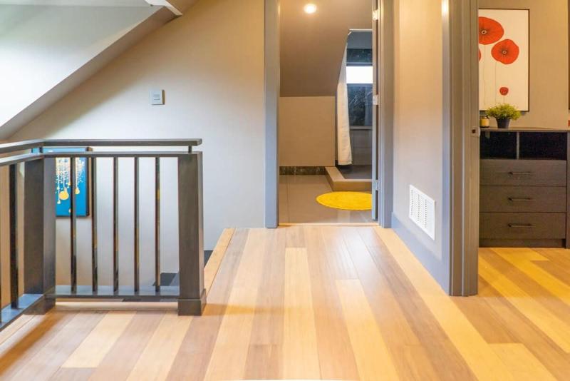 4BR Modern CWE Luxury with Garage ABODEbucks - image 13