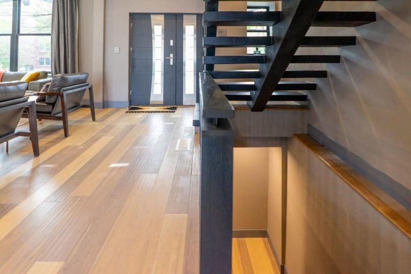 4BR Modern CWE Luxury with Garage ABODEbucks - image 3