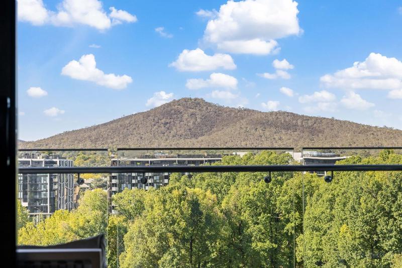 Sky High Views in the Heart of Canberra - image 10