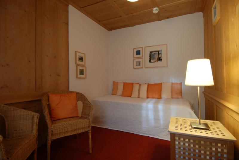 Superior Family Room image 3