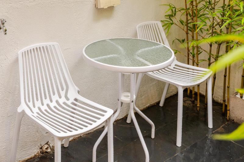 NanShan - Sunny Quiet Flat with Private Outdoor Courtyard - image 9