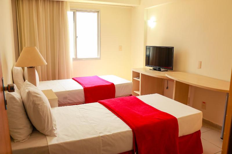 Bay Park Hotel Resort - image 7