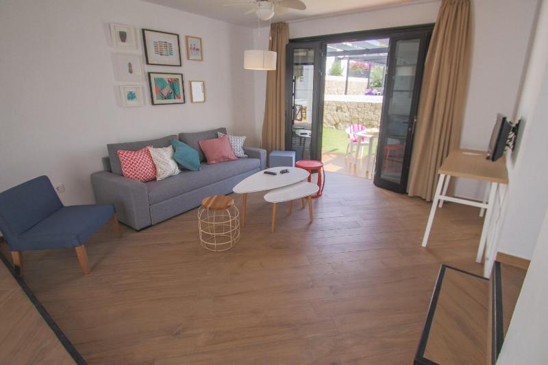 Two-Bedroom Bungalow Deluxe image 1