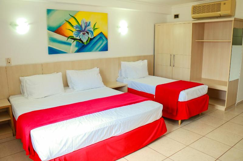 Bay Park Hotel Resort - image 11