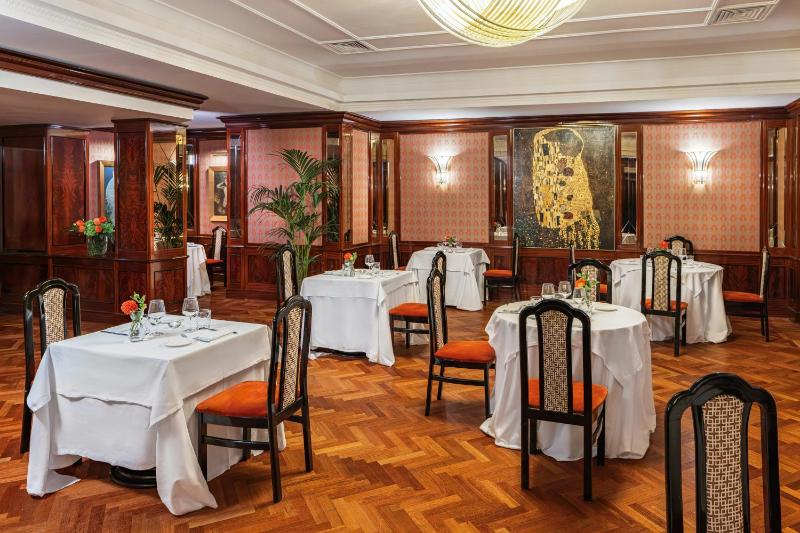 Starhotels Du Parc - image 16