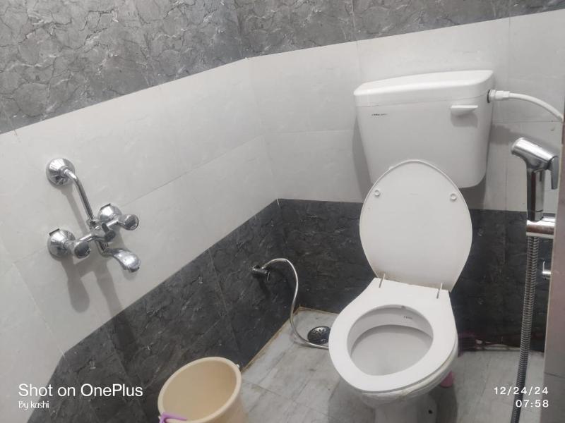 Pihu Paying Guest House - image 13