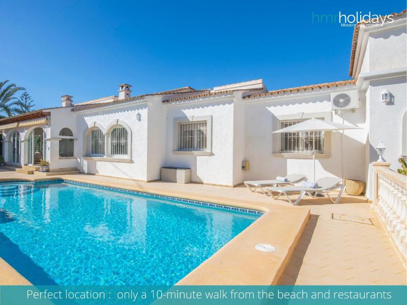 Villa Alegre by HMR Holidays - image 23