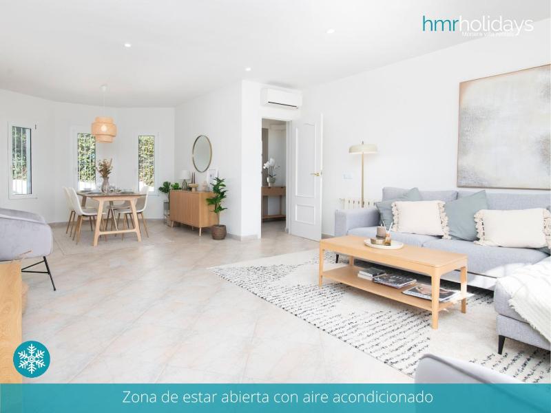 Villa Alegre by HMR Holidays - image 34