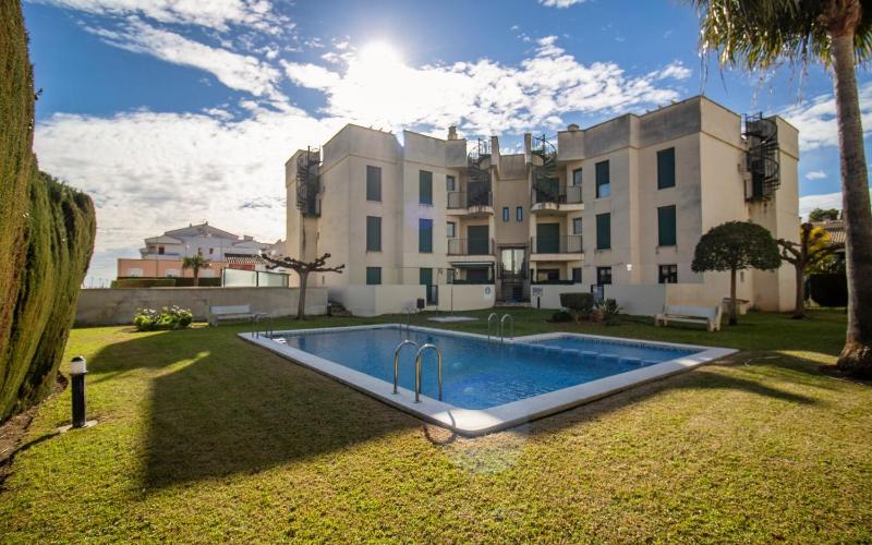 Apartamento con WiFi y parking a 50 metros de la playa Cargador - ALBERT VILLAS - image 11